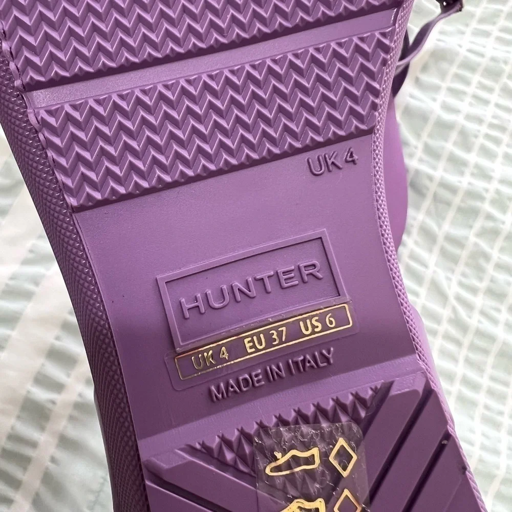 Hunter Women's Jelly thong sandals size 6